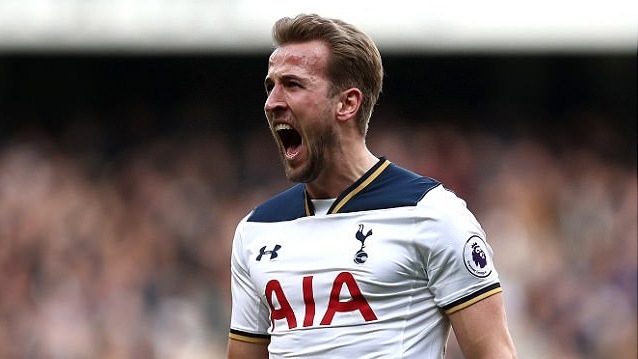 Harry Kane lập cú đúp, Tottenham rượt đuổi nghẹt thở với Everton