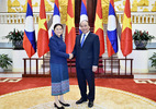 Thủ tướng: VN coi trọng quan hệ đặc biệt với Lào