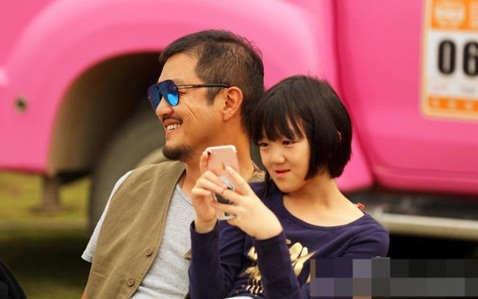 Tài tử 'Anh hùng xạ điêu' viết tâm thư xúc động gửi con gái dị tật