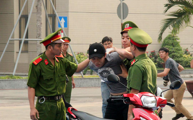 Cướp táo tợn ở vùng ven Sài Gòn