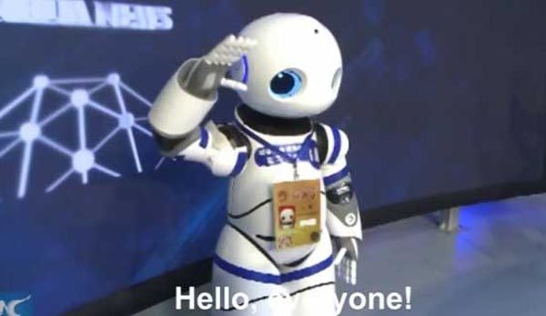 Trung Quốc dùng phóng viên robot đưa tin nghị trường