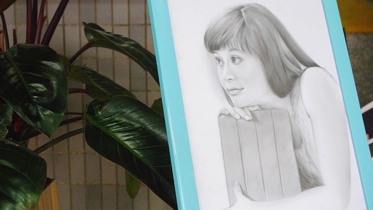 Qùa 8/3 của sinh viên dành cho nữ giảng viên Ngoại thương xinh đẹp