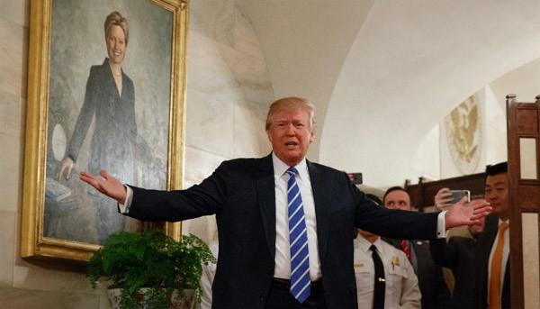 Ông Trump cảnh báo phe Cộng hòa về