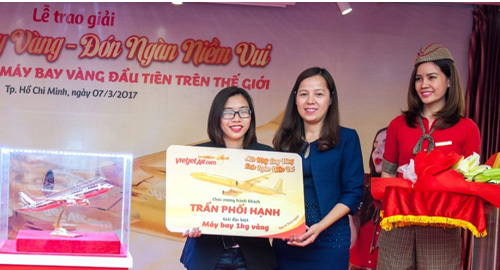 Lộ diện hành khách Vietjet trúng máy bay 1kg vàng