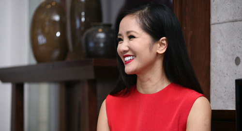 Ca sĩ Hồng Nhung: càng bận càng không được xấu