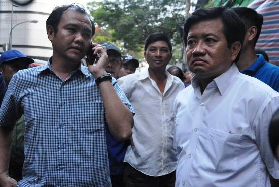 'Quyết liệt mà vỉa hè vẫn còn bầy hầy như thế?'