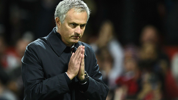 Mourinho tuyên bố xanh rờn trước đại chiến Chelsea vs MU