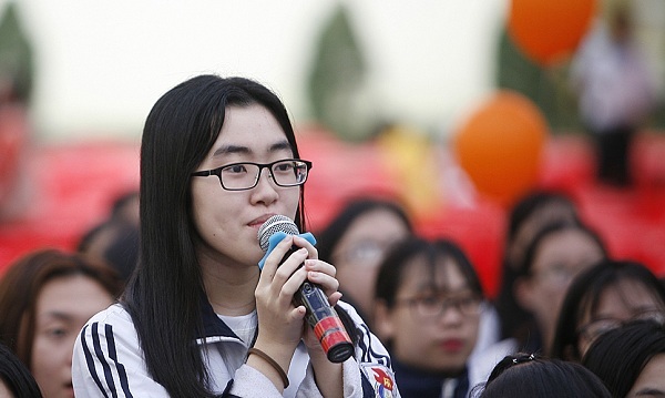 Tuyển sinh 2017: Cận thị có được thi vào ngành y?