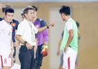 HLV trưởng xuống nước, sao trẻ V-League lên U20 Việt Nam… 10 ngày