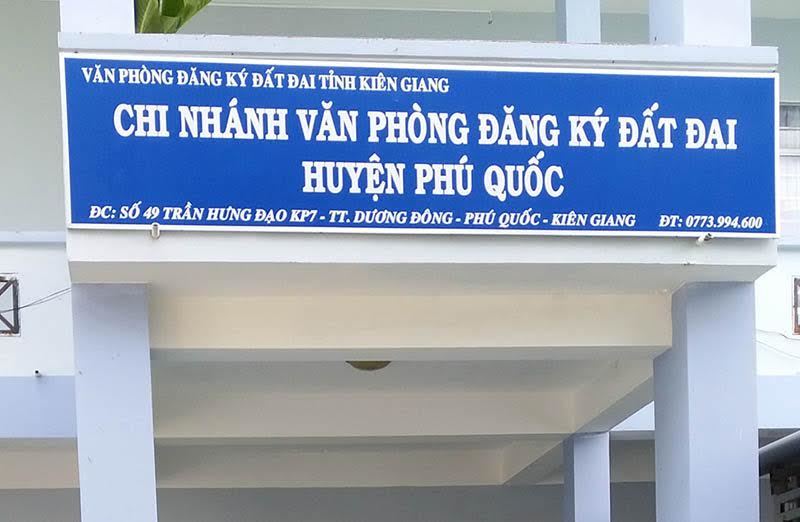 Nữ kế toán tham ô hàng tỉ đồng để tiêu xài cá nhân