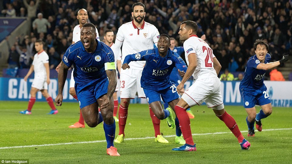 Leicester viết tiếp chuyện cổ tích ở Champions League