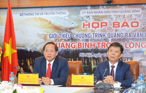 Sao hở bạo tại lễ trao giải Billboard