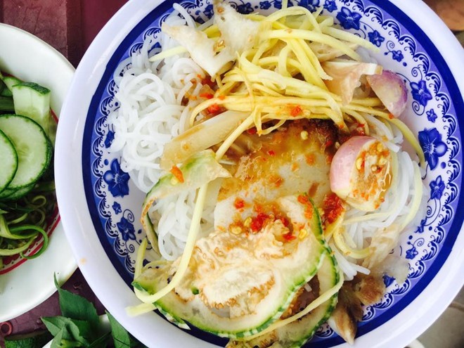 Đến Ninh Thuận thưởng thức bún mắm nêm đậm đà