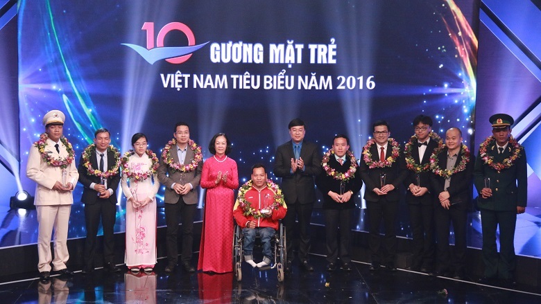 Những câu chuyện phía sau 10 gương mặt trẻ Việt Nam tiêu biểu năm 2016