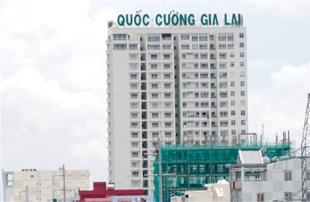 ‘Đại gia phố núi’ đối mặt với hàng tồn và nợ