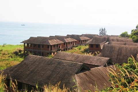 Những dãy biệt thự hoang tàn trên bán đảo Sơn Trà