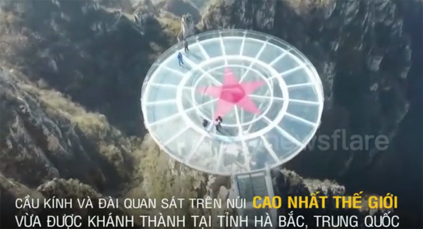 Cận cảnh cây cầu kính nguy hiểm nhất thế giới