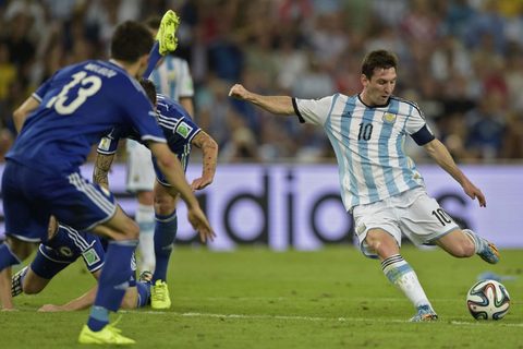 những khoảnh khắc đáng nhớ của Messi với Argentina