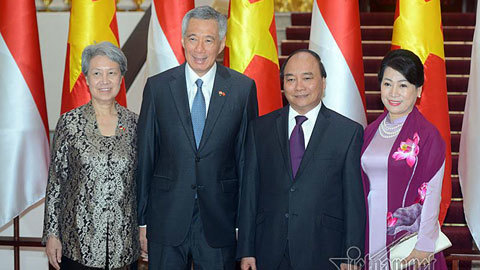 Hình ảnh lễ đón chính thức Thủ tướng Singapore tại Phủ Chủ tịch