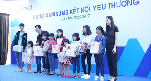 Sức mạnh cầu nối công nghệ kết nối yêu thương Samsung Connect