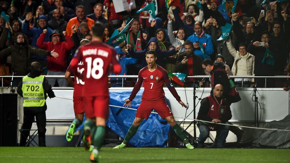 Ronaldo lập siêu phẩm, Bồ Đào Nha thắng 