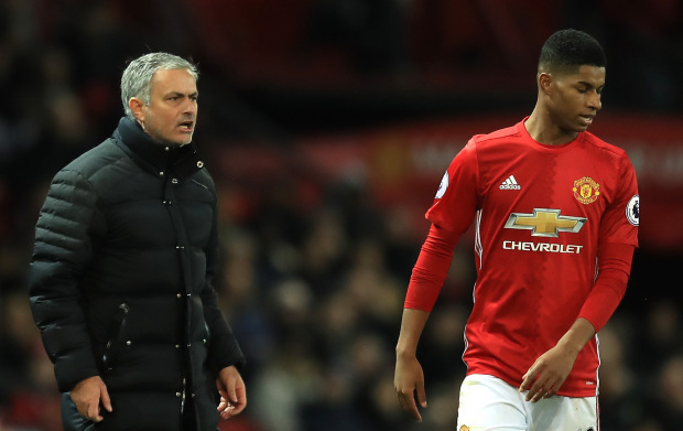 Chelsea bán Willian cho MU, Rashford cả gan