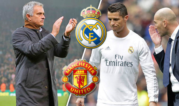 Mourinho muối mặt xin lỗi Ronaldo, MU ăn quả đắng