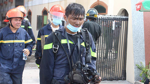 Cháy lớn ở Cần Thơ: Cứu hoả 7 tỉnh ứng cứu, nhiều người ngất xỉu