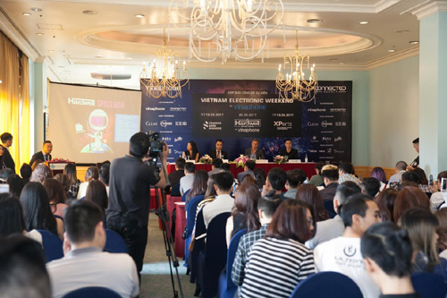 CEO VinaPhone: Với EDM, chúng tôi chỉ chơi với ngôi sao