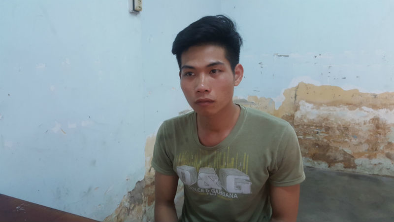 Hung thủ giết bạn gái rồi cầm dao bỏ chạy vừa ra đầu thú