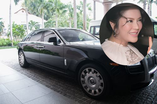 Lý Nhã Kỳ đi siêu xe 40 tỉ dự sự kiện