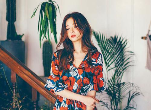 Mẹo chọn trang phục hè cho nàng da ngăm