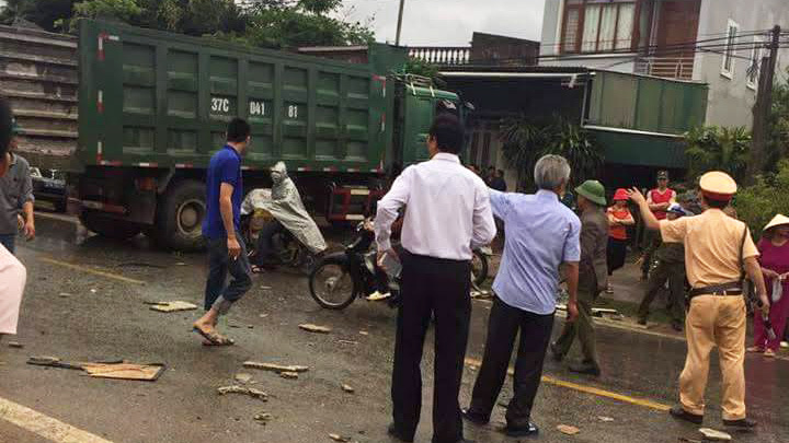 Nghệ An: Tai nạn liên tiếp, ít nhất 6 người chết