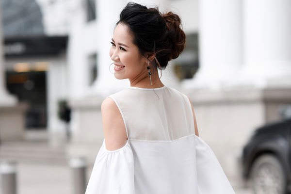 Vẻ đẹp rạng ngời của Hoa hậu thân thiện Dương Thuỳ Linh