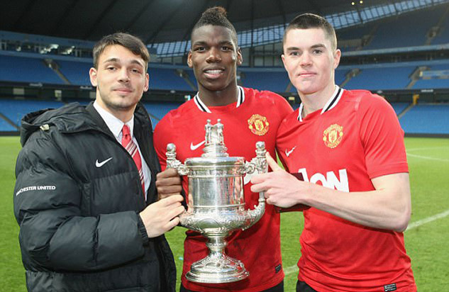 MU chi tiền gấp 10 lần mua lại trung vệ từng