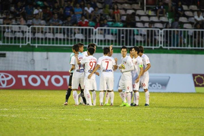 Trọng tài cứu HAGL: Vì bầu Đức đã