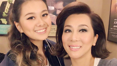 Lần hiếm hoi MC Kỳ Duyên khoe con gái út quá xinh
