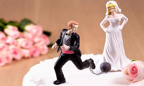Vợ sinh năm 1999, kết hôn có vi phạm pháp luật?