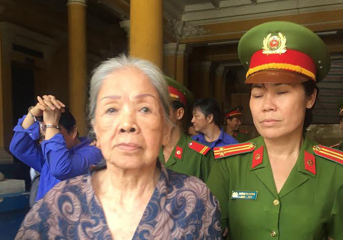 Bà lão buôn ma túy ở Sài Gòn được trả lại 92.000 USD