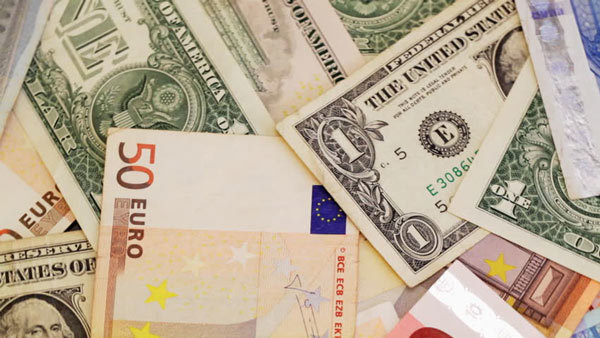 Tỷ giá ngoại tệ ngày 5/4: USD thế giới tăng, đầu cơ lo ngại