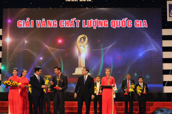 Gốm Đất Việt nhận giải Vàng Chất lượng Quốc gia