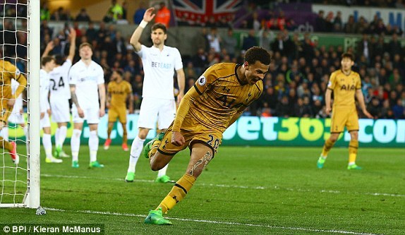 Ghi 3 bàn trong 6 phút cuối, Tottenham ngược dòng khó tin