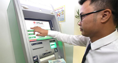 Chiến lược đằng sau chiếc máy CDM của VPBank