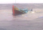 Tàu cá bị đâm chìm, 4 ngư dân nhảy xuống biển