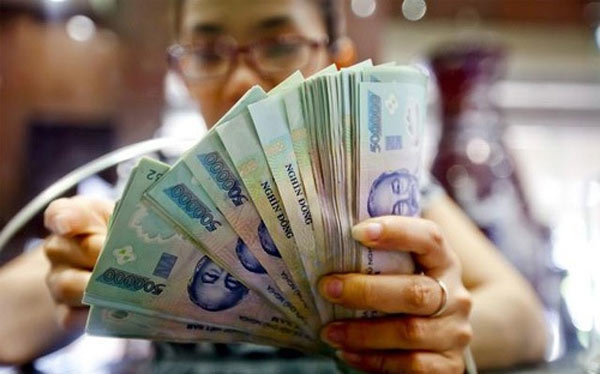 Biến động lãi suất, tỷ giá: Đằng sau những cơn sóng