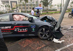 Honda Civic 2017 lái thử của đại lý gặp tai nạn bẹp rúm ró