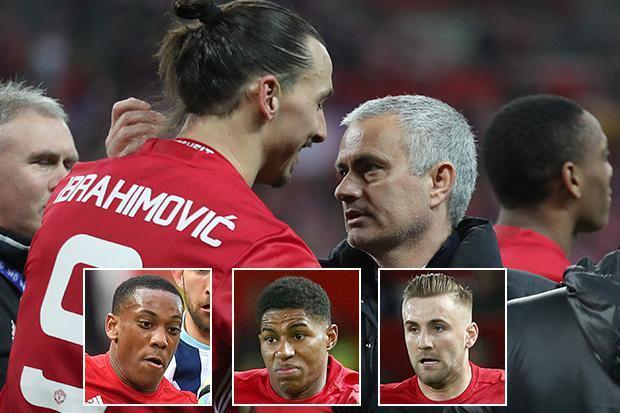 Vào hùa với Mourinho, Ibra xách mé đồng đội