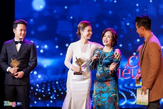 Sự cố khiến nhiều người thắc mắc ở lễ trao giải Cánh diều
