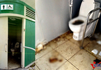 HN: Nhà vệ sinh công cộng liên tục đóng, dân phá khóa làm bậy