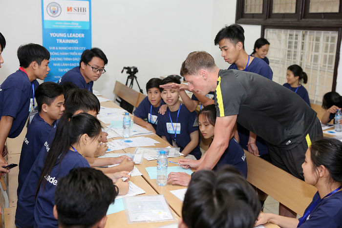 Man xanh hé lộ 3 học viên Việt Nam đưa sang Anh đào tạo